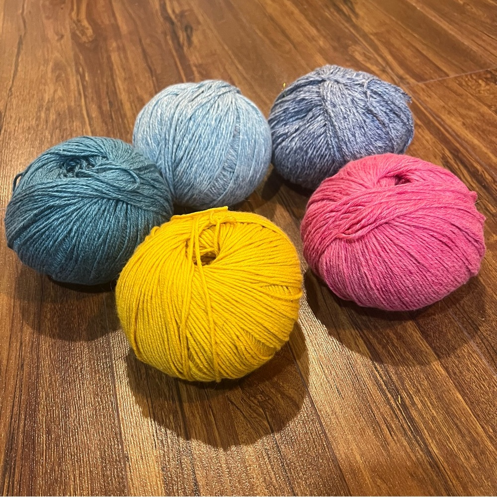 5 Hobbii Happy Place Skeins 50 % cotton 50 % wool 100 g Knit Crochet